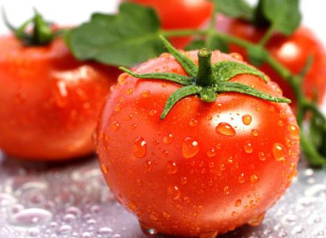 这三种营养男人最需要 番茄红素保护前列腺__