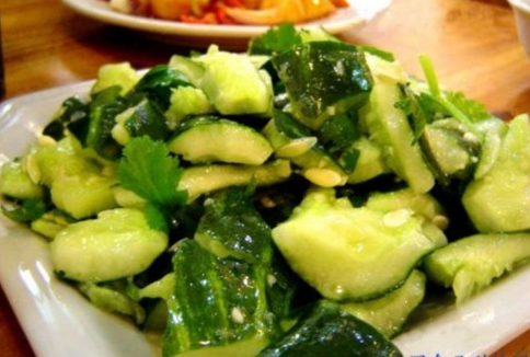 夏天吃黄瓜一定要注意的事项__寻医问药网_xywy.com