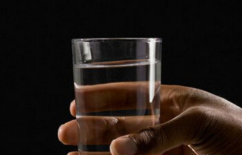 半夜口干的原因 3类疾病在作乱_寻医问药_xyw