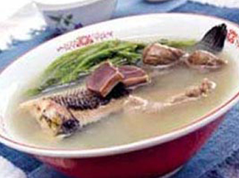海带煨鲤鱼_食谱大全_寻医问药食疗养生频道