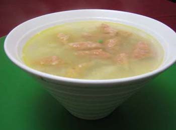 频道牛尾汤_食谱大全_寻医问药食疗养生哨子芡实腊肉面图片